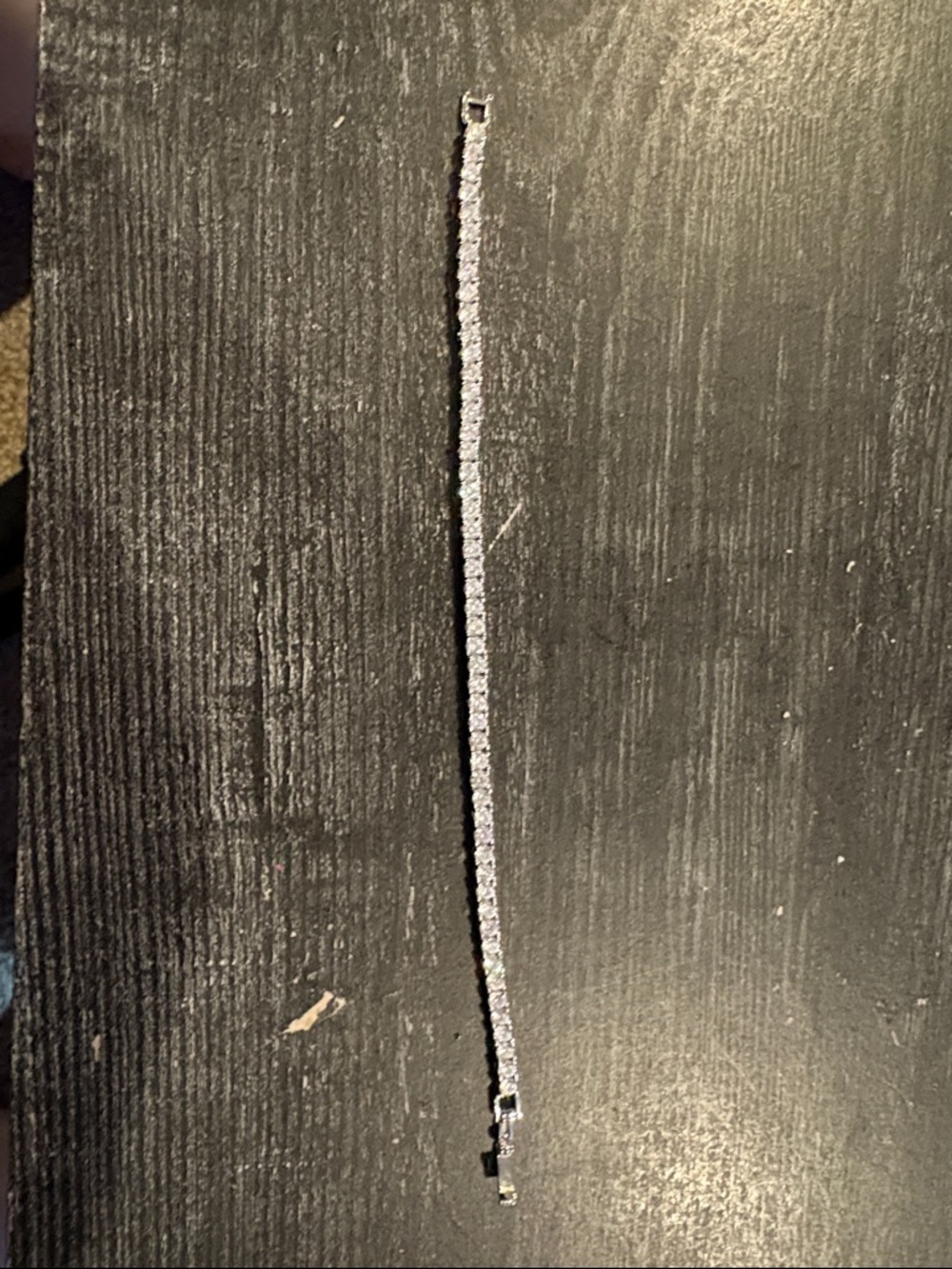 Tennis bracelet